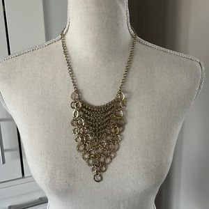 Pretty gold tone necklace